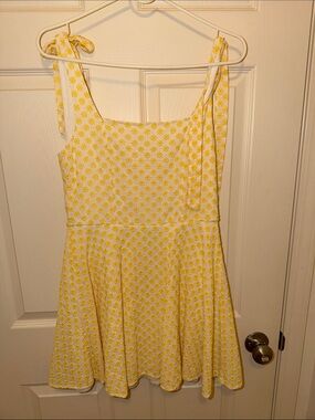 Trixxi Yellow Daisy Tie-Shoulder Mini Dress